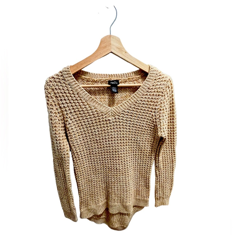RUE 21 | Tan Chunky Knit V-neck Sweater | Size Small